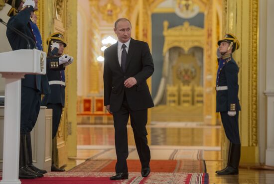Vladimir Putin hands out 2013 Russian Federation National Awards