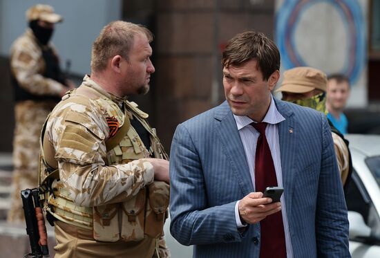 Briefing of Oleg Tsarev and Alexander Boroday in Donetsk