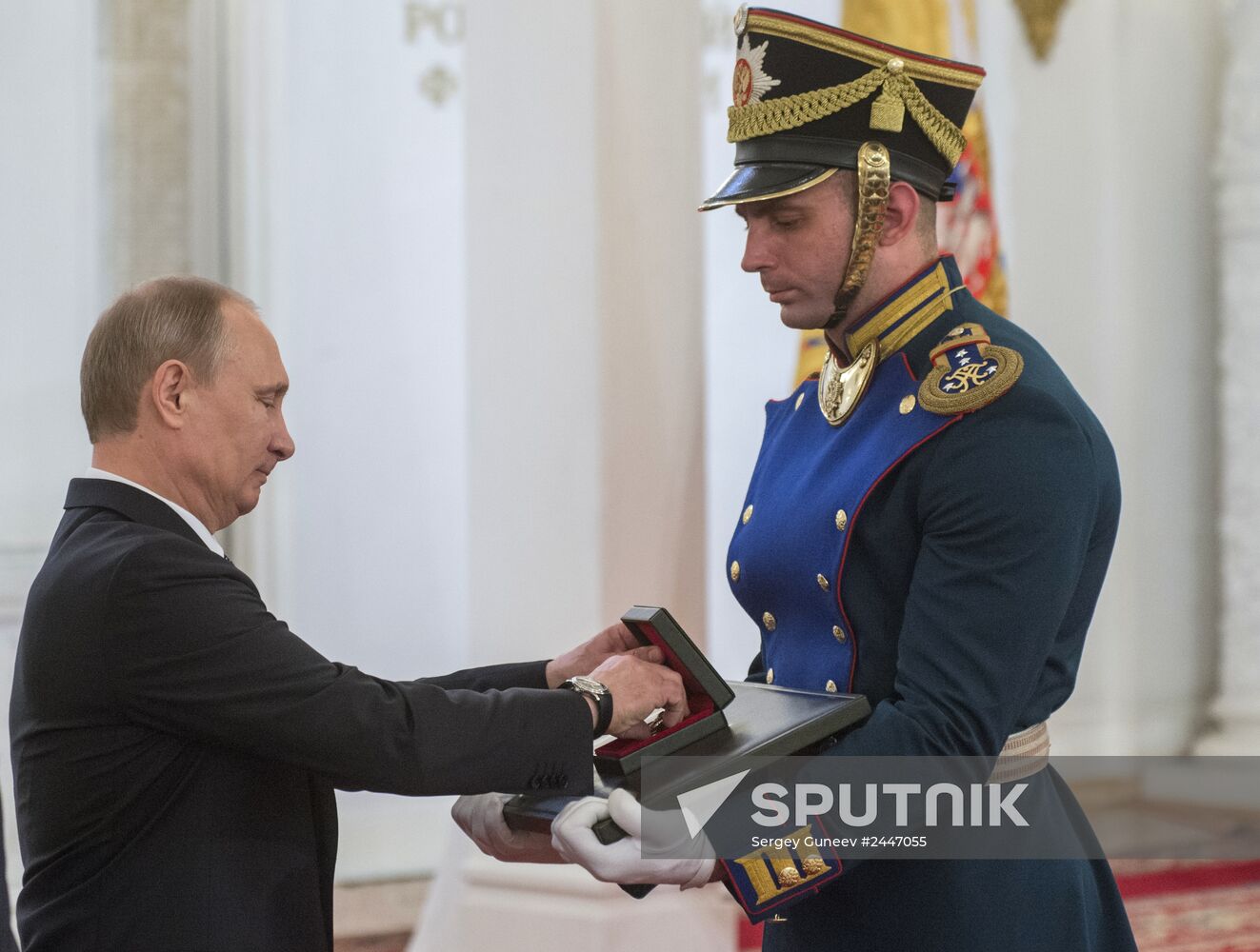 Vladimir Putin hands out 2013 Russian Federation National Awards