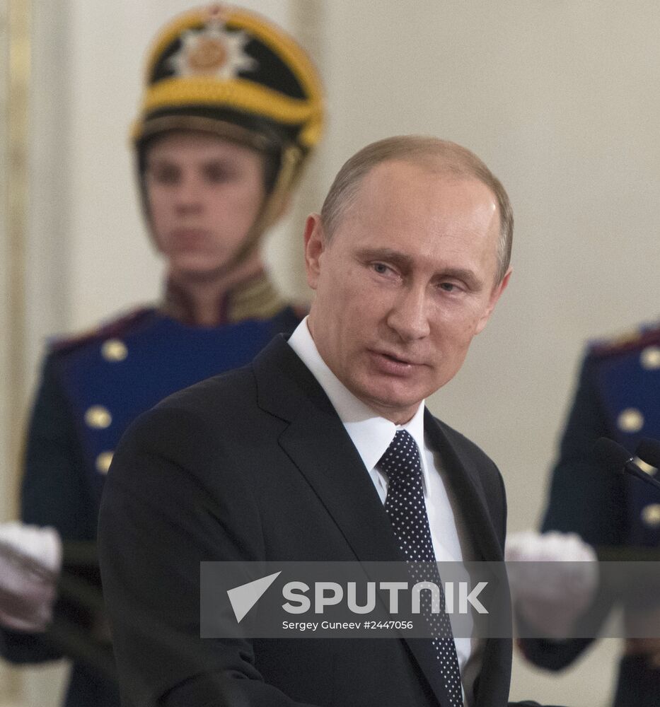 Vladimir Putin hands out 2013 Russian Federation National Awards