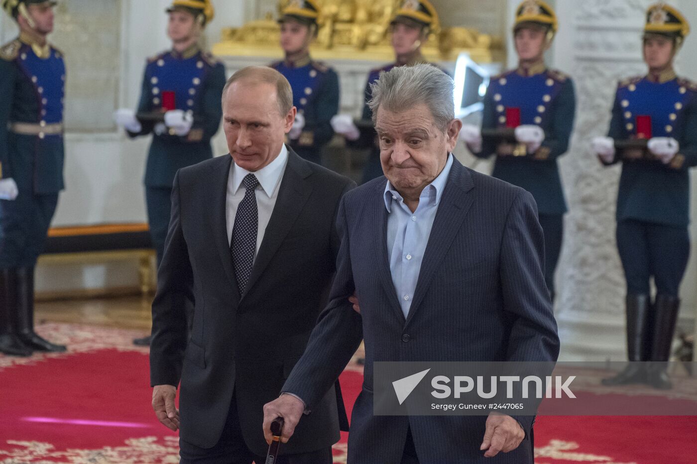 Vladimir Putin hands out 2013 Russian Federation National Awards