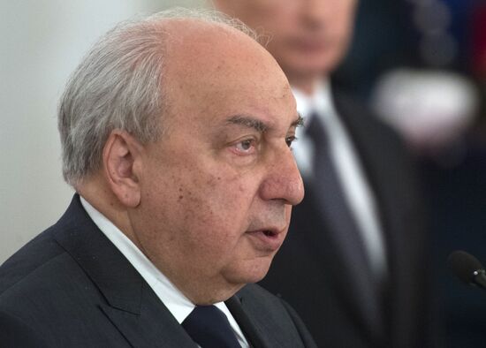 Vladimir Putin hands out 2013 Russian Federation National Awards