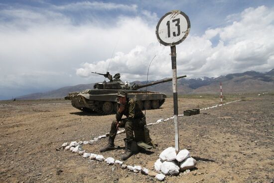Drill of Kyrgyzstan's tank regiment before Tank Biathlon 2014