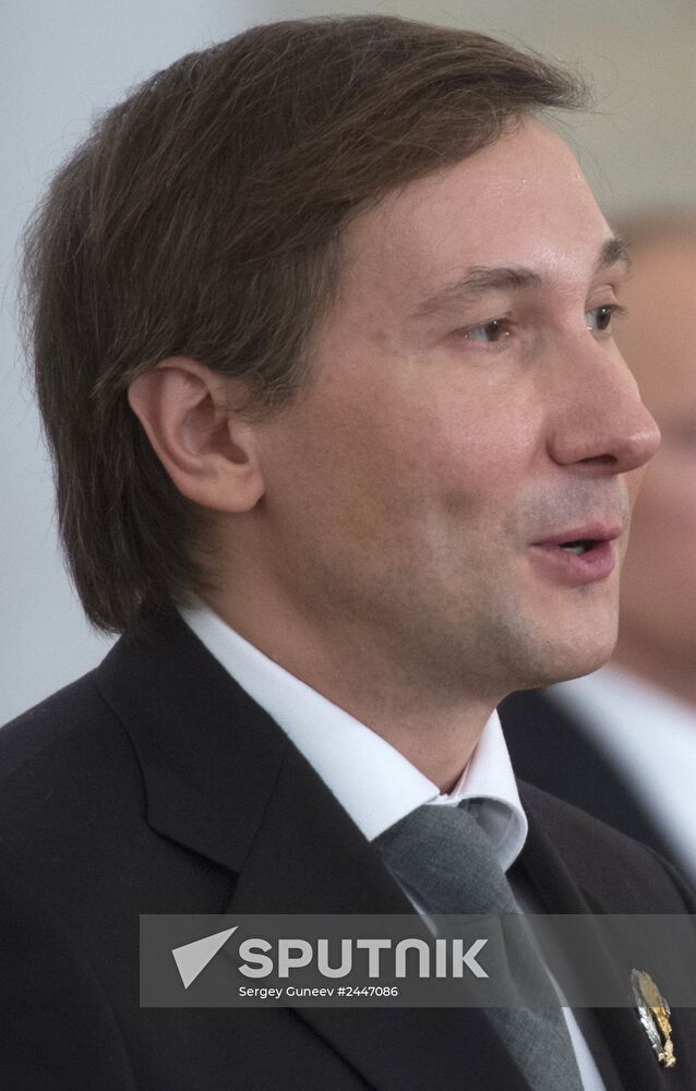 Vladimir Putin hands out 2013 Russian Federation National Awards