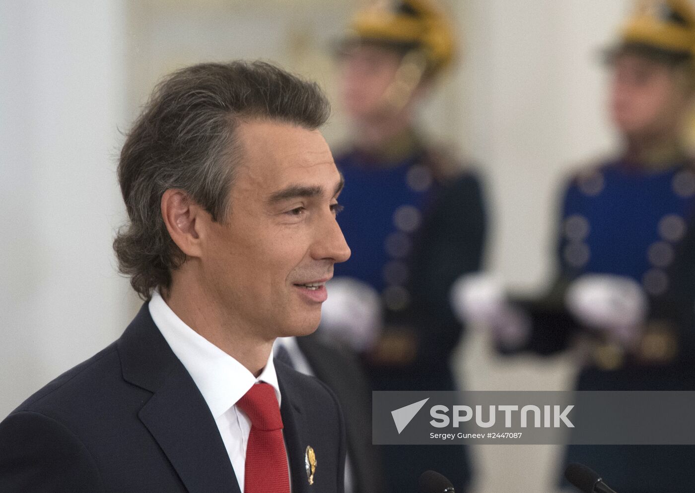 Vladimir Putin hands out 2013 Russian Federation National Awards