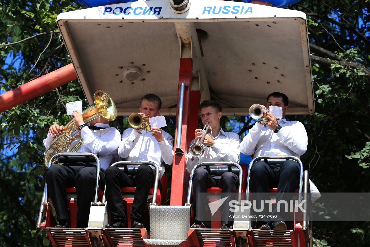 Music-patriotical rally "Crimea is Ours!"