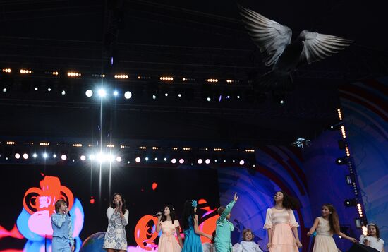 Rossiya Vperyod gala concert on Red Square