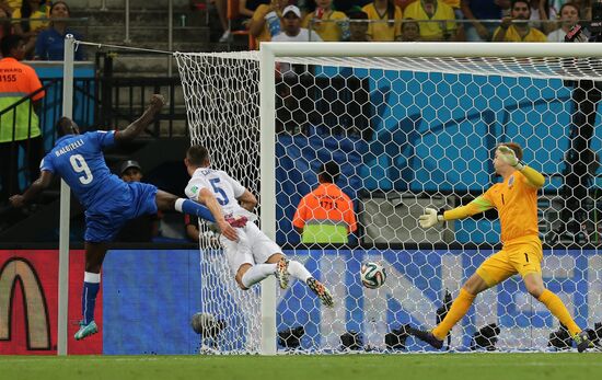 2014 FIFA World Cup. England vs. Italy