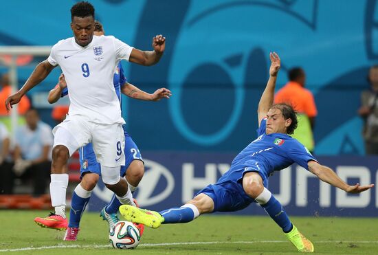 2014 FIFA World Cup. England vs. Italy