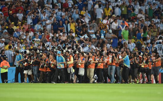 2014 FIFA World Cup. Argentina vs. Bosnia and Herzegovina