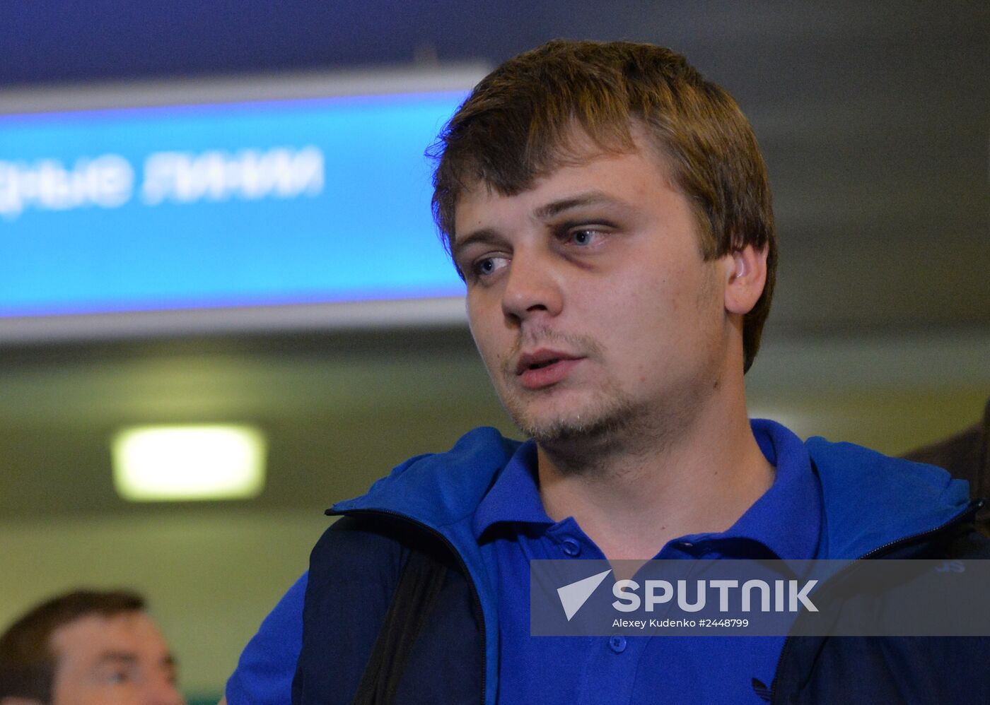 Russian Zvezda TV channel reporters released in Ukraine are welcomed back home