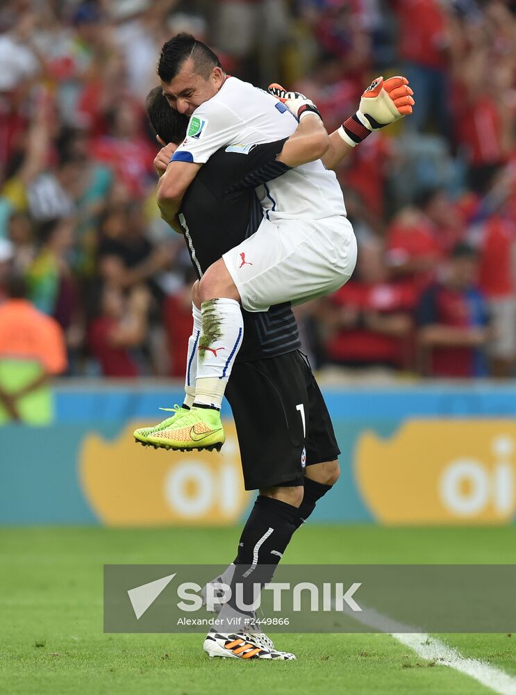 The 2014 FIFA World Cup. Spain vs. Chile