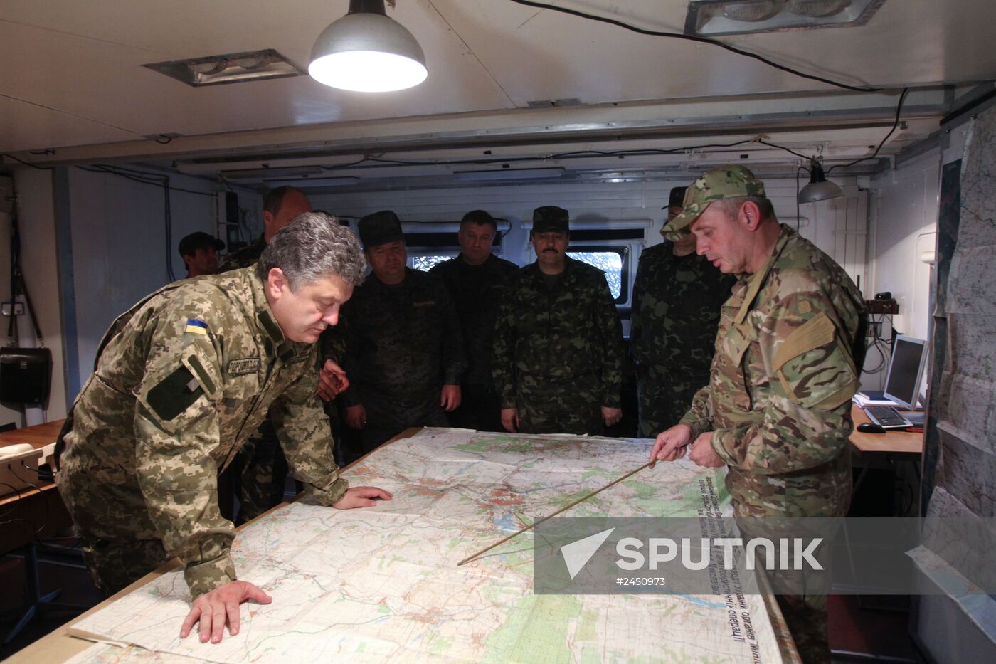 Ukraine's president Poroshenko visits National guard HQ in Donetsk Region