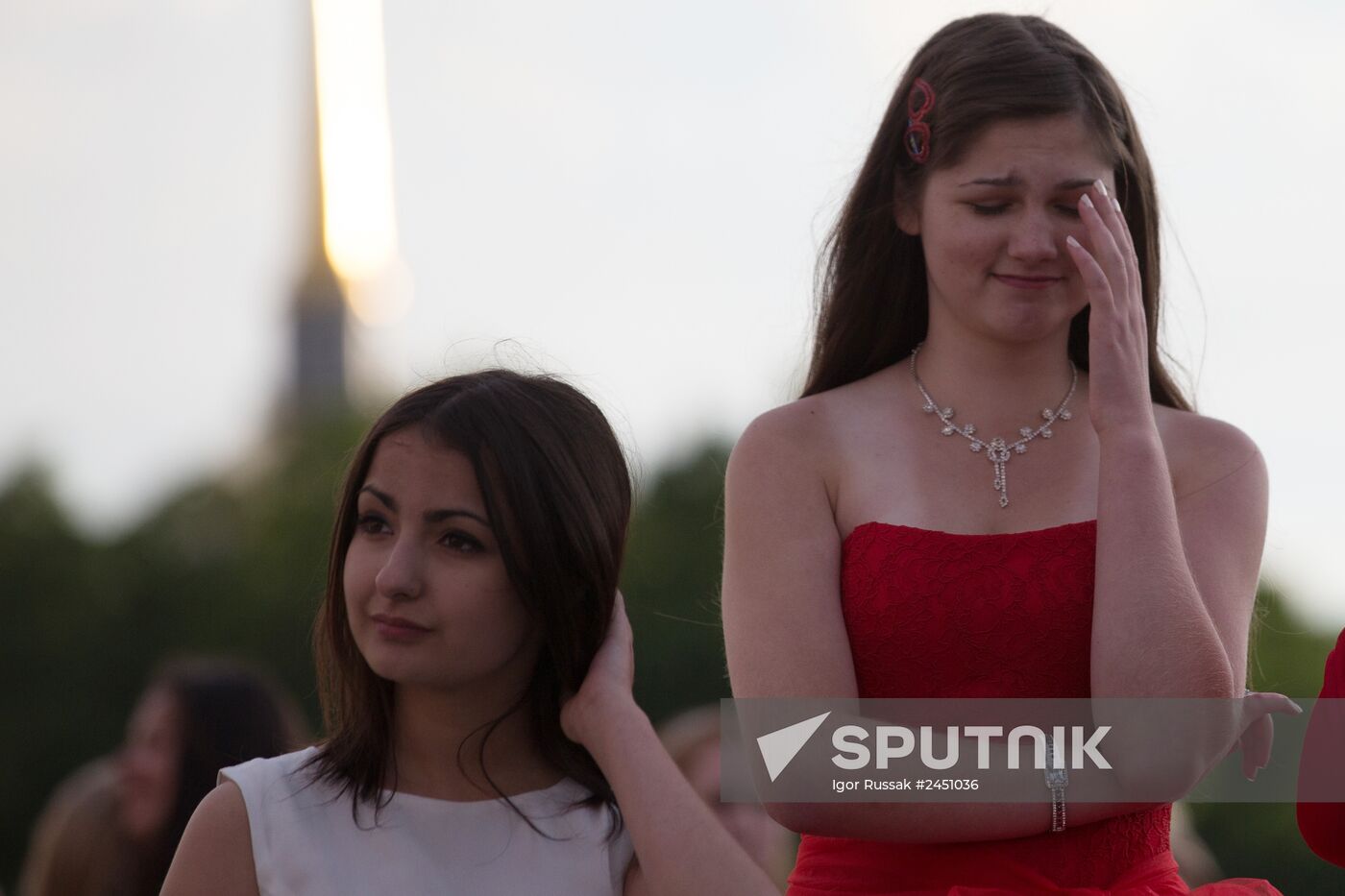 "Scarlet Sails" school graduates' party in St Petersburg