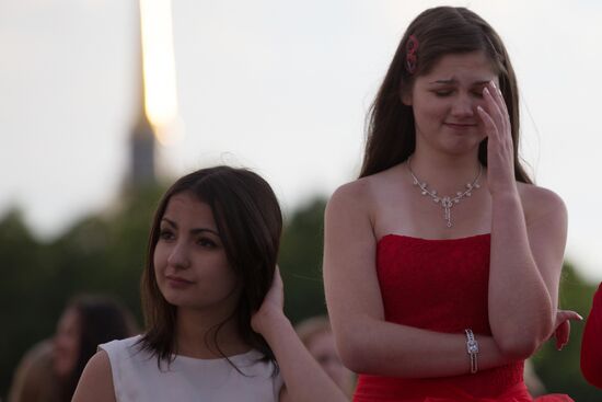 "Scarlet Sails" school graduates' party in St Petersburg