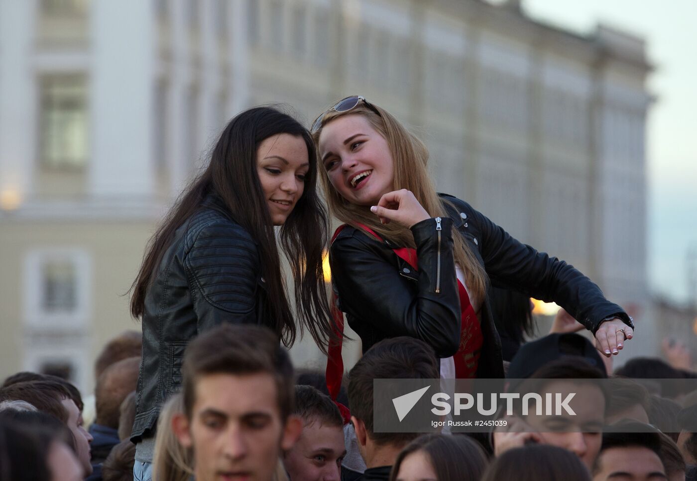 "Scarlet Sails" school graduates' party in St Petersburg