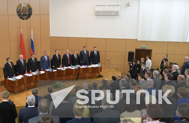 From left: deputy of the House of Representatives of the National Assembly of Belarus Nikolai Samoseiko, Minister of Industry of Belarus Anatoly Rusetsky, Chairperson of the Brest Regional Executive Council Konstantin Sumar, Speaker of the House of Representatives of the National Assembly of Belarus Vladimir Andreychenko, and Speaker of the State Duma Sergei Naryshkin, First Deputy Speaker of the Russian State Duma Ivan Melnikov, and Deputy Chairperson of the Federation Council Alexander Torshin during the 46th session of the Parliamentary Assembly of the Union of Belarus and Russia in Brest. Location: Belarus, Brest. Author: Evgeny Biyatov/Sputnik. Sergei Naryshkin makes a working visit to Belarus