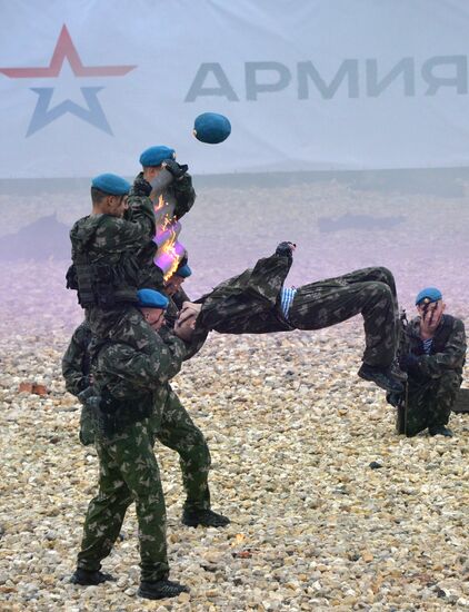 Presentation of the Russian Army Symbol