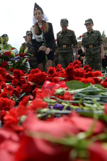 Day of Memory and Sorrow in Russian cities
