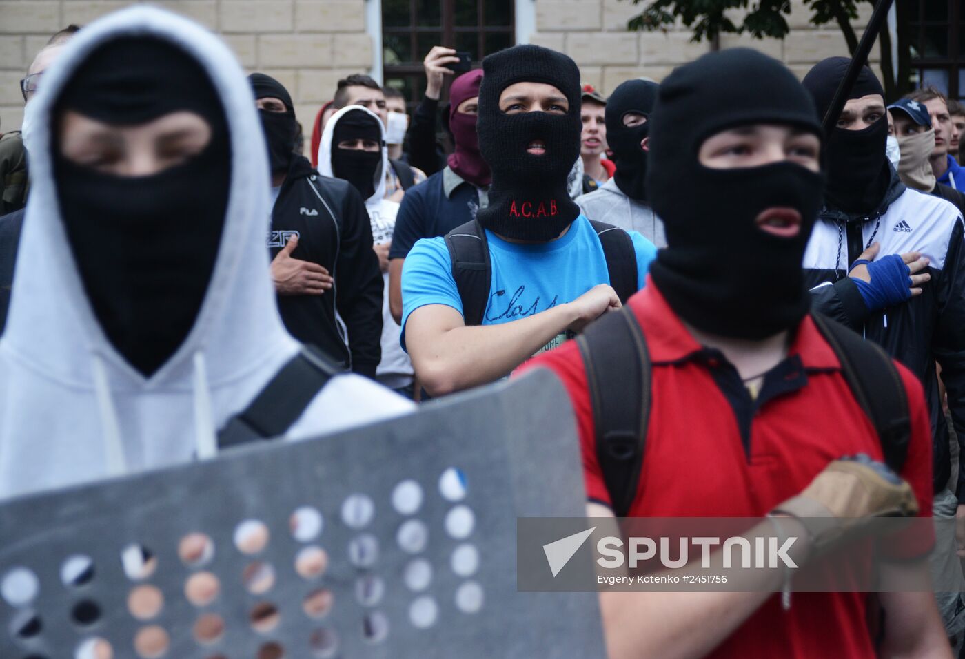 Unknown people obstruct religious procession against war and Ukraine's integration into EU
