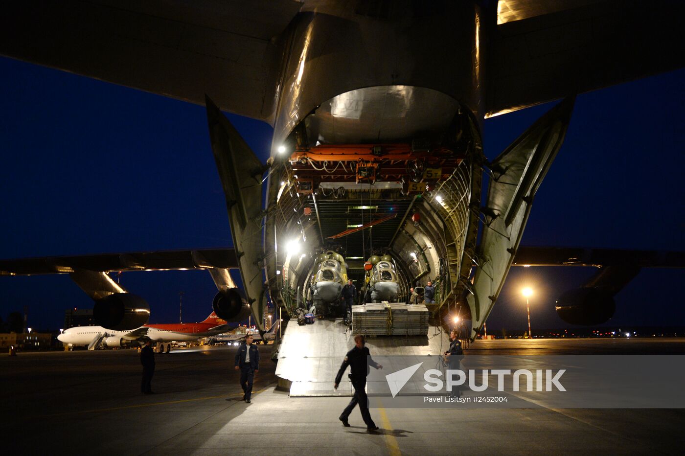 Ruslan aircraft conducts unique transfer of helicopters to Central Military District