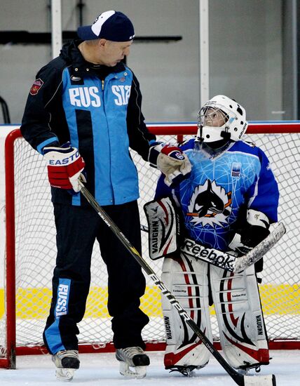 Hockey class conducted for children in Vladivostok