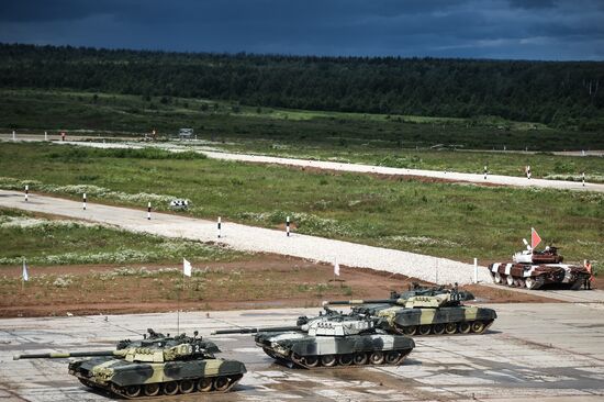 All-army stage of Tank Biathlon 2014 competition