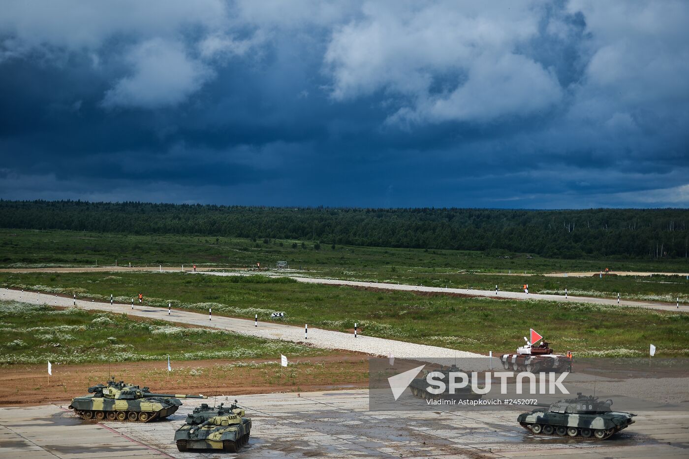 All-Armenian stage of Tank Biathlon 2014 competition