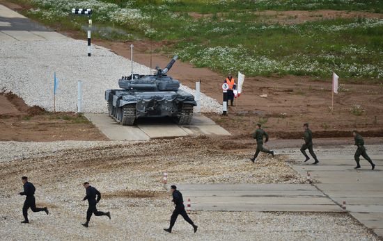 All-army stage of Tank Biathlon 2014 competition
