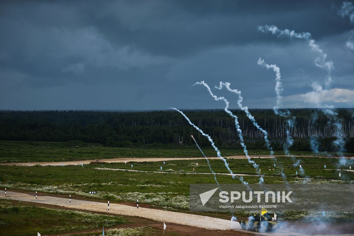 All-army stage of Tank Biathlon 2014 competition