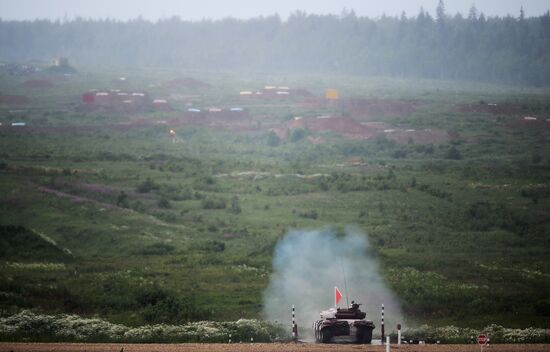 All-army stage of Tank Biathlon 2014 competition