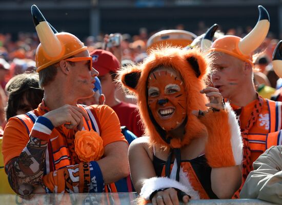 2014 FIFA World Cup. Netherlands vs. Chile