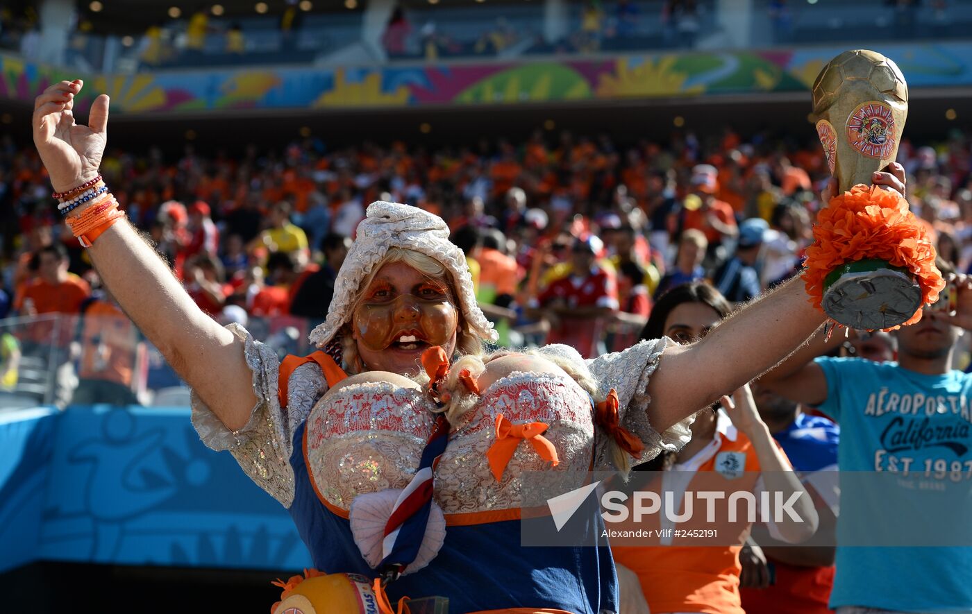 2014 FIFA World Cup. Netherlands vs. Chile