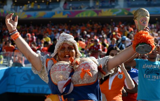 2014 FIFA World Cup. Netherlands vs. Chile