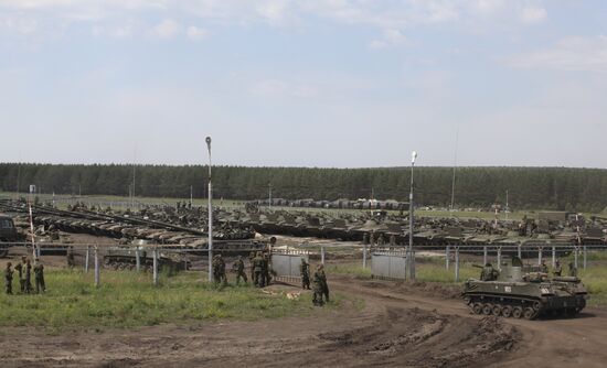 Sudden operational readiness test of Central Military District and airborne troops