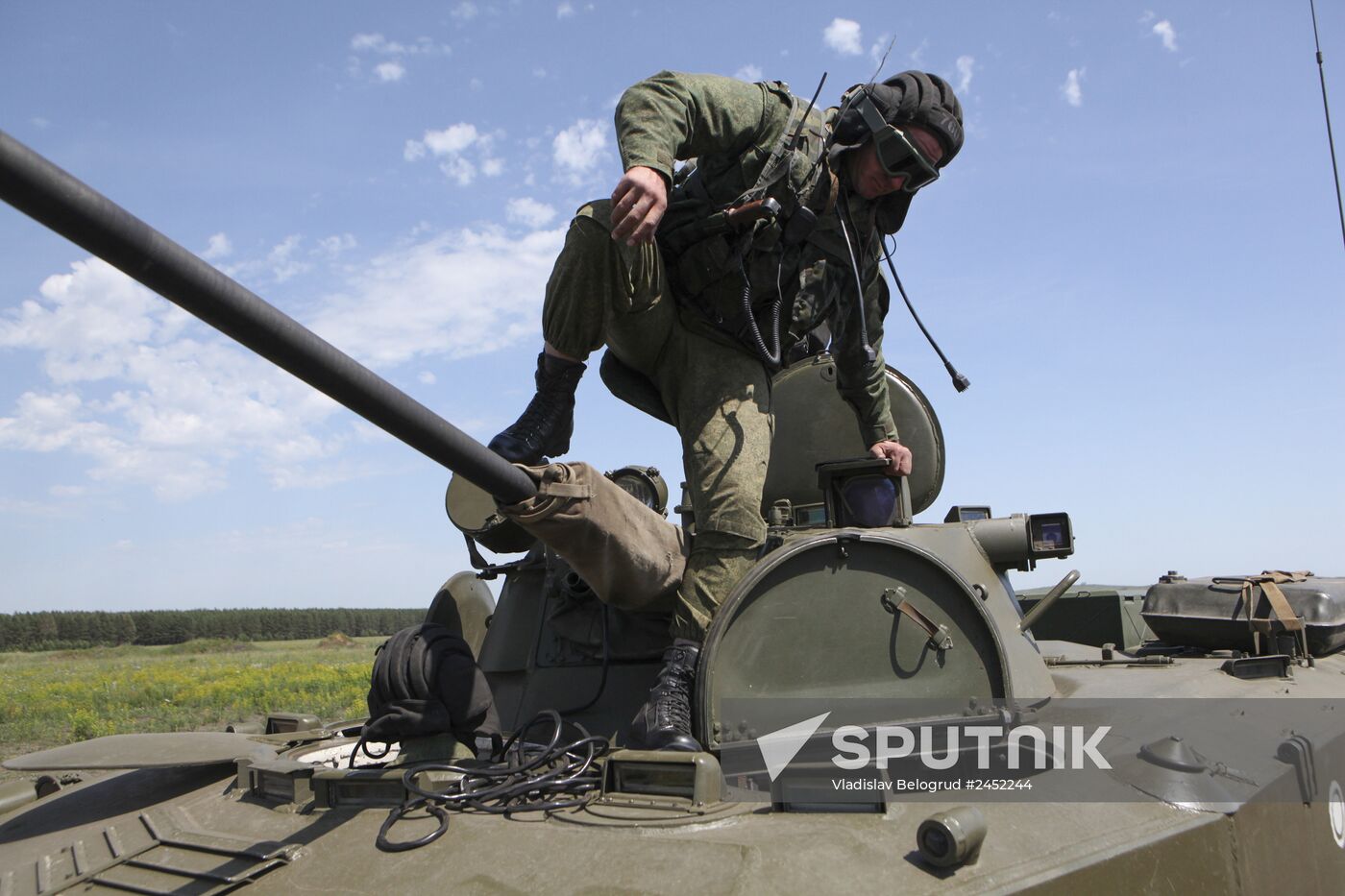 Sudden operational readiness test of Central Military District and airborne troops