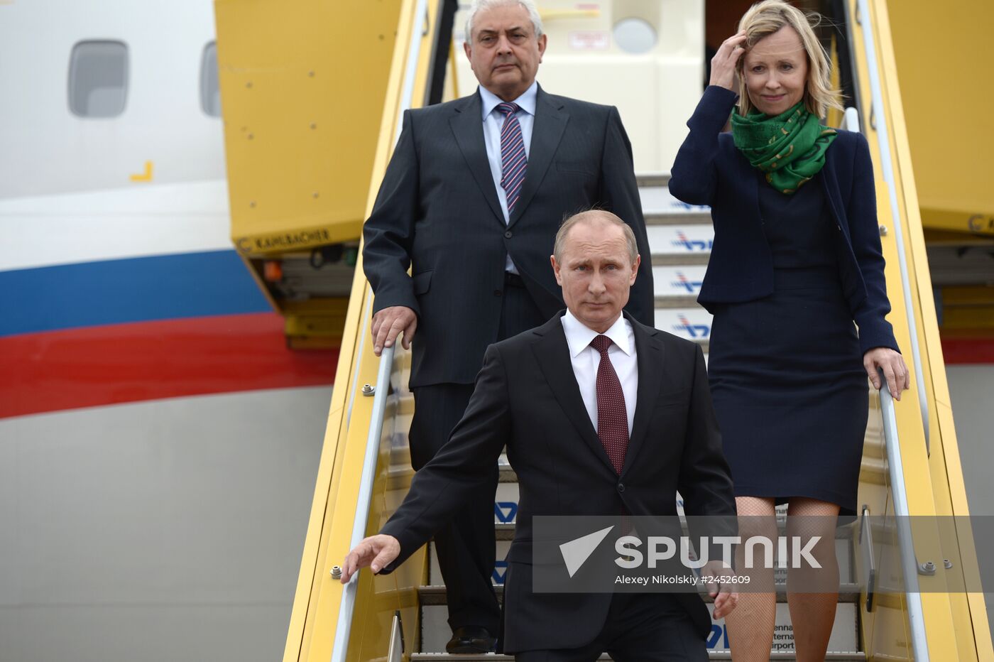Vladimir Putin pays official visit to Austria
