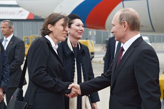 Vladimir Putin pays official visit to Austria