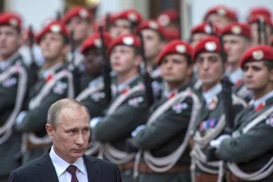 Vladimir Putin pays official visit to Austria