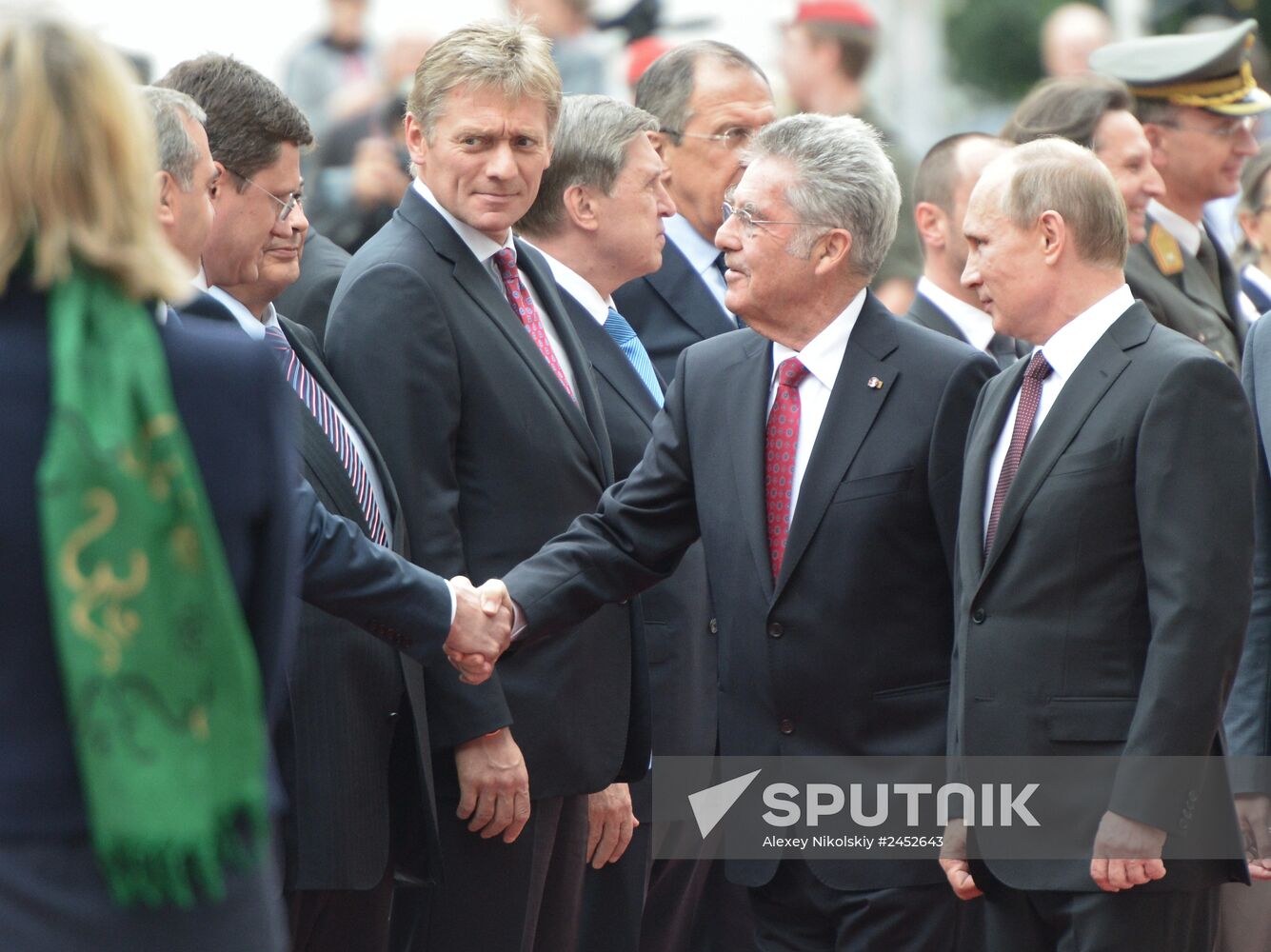 Vladimir Putin pays official visit to Austria