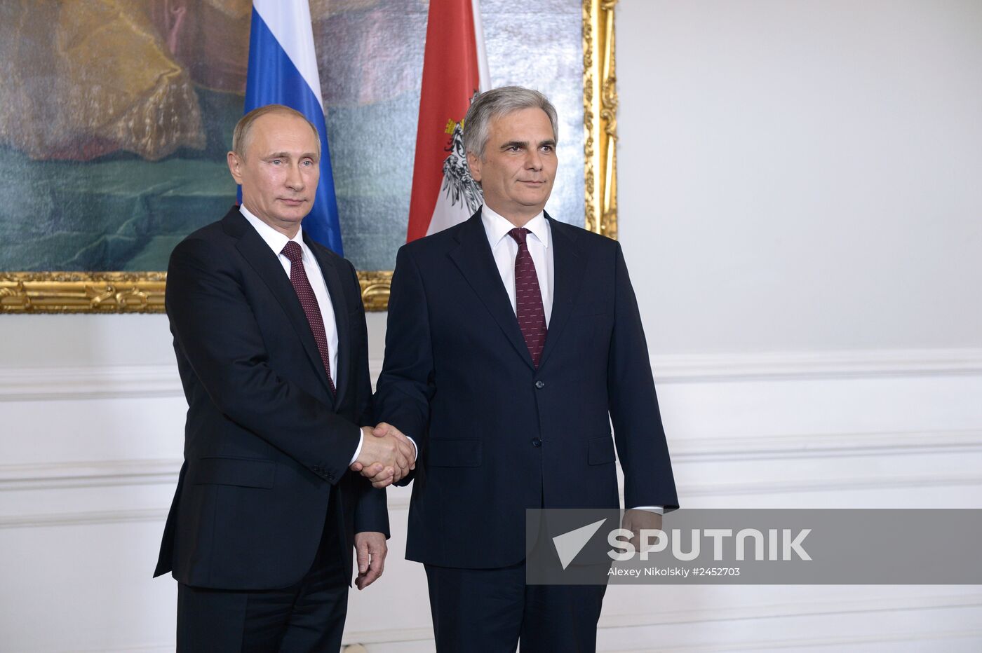 Vladimir Putin pays official visit to Austria