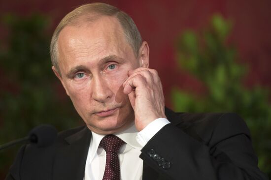 Vladimir Putin pays official visit to Austria