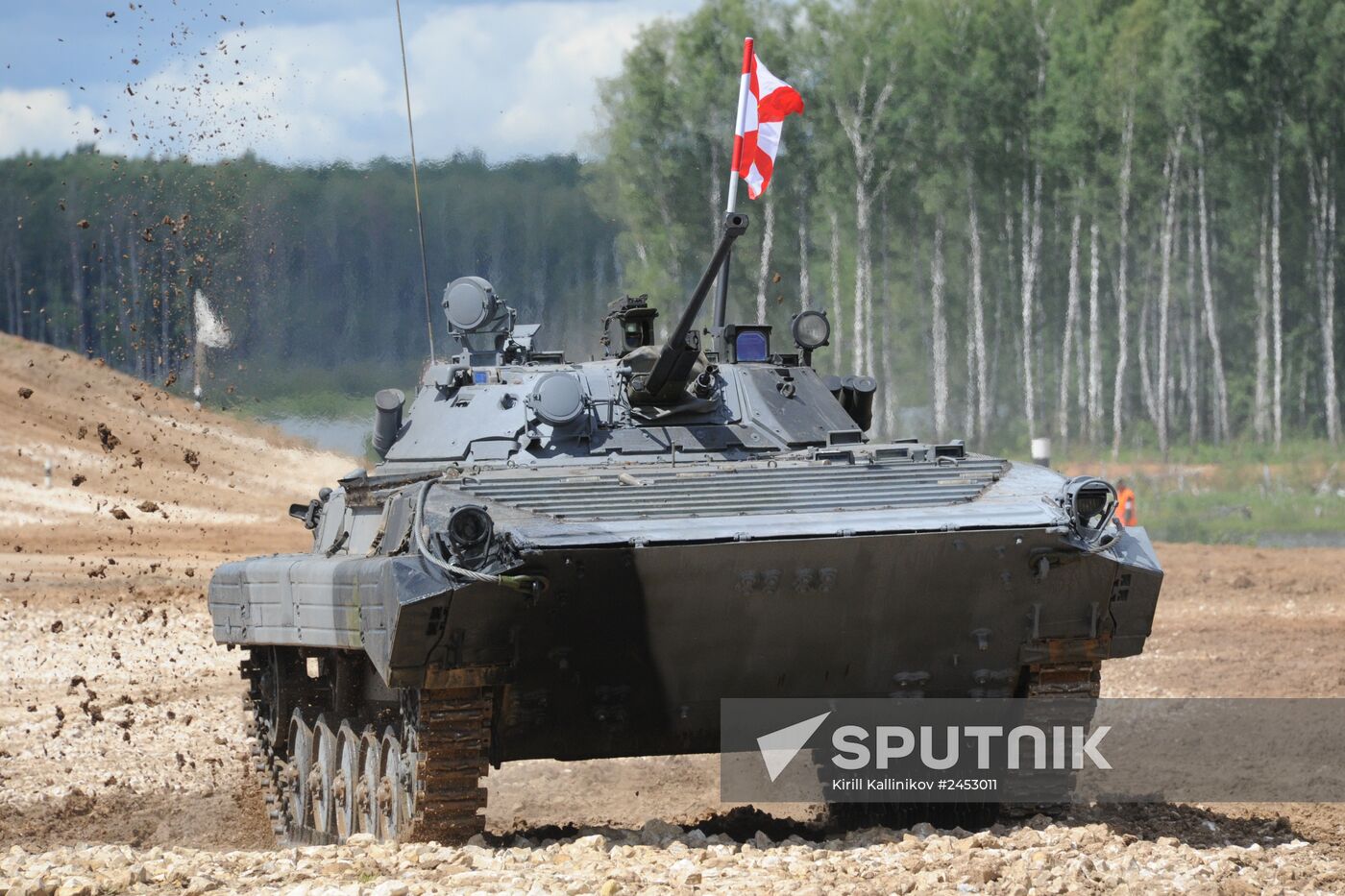 All-Army stage of Tank Biathlon-2014 competitions. Day three