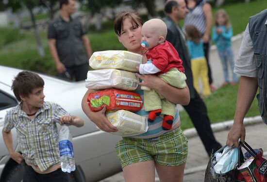 Refugees with children sent from Slavyansk to Russia