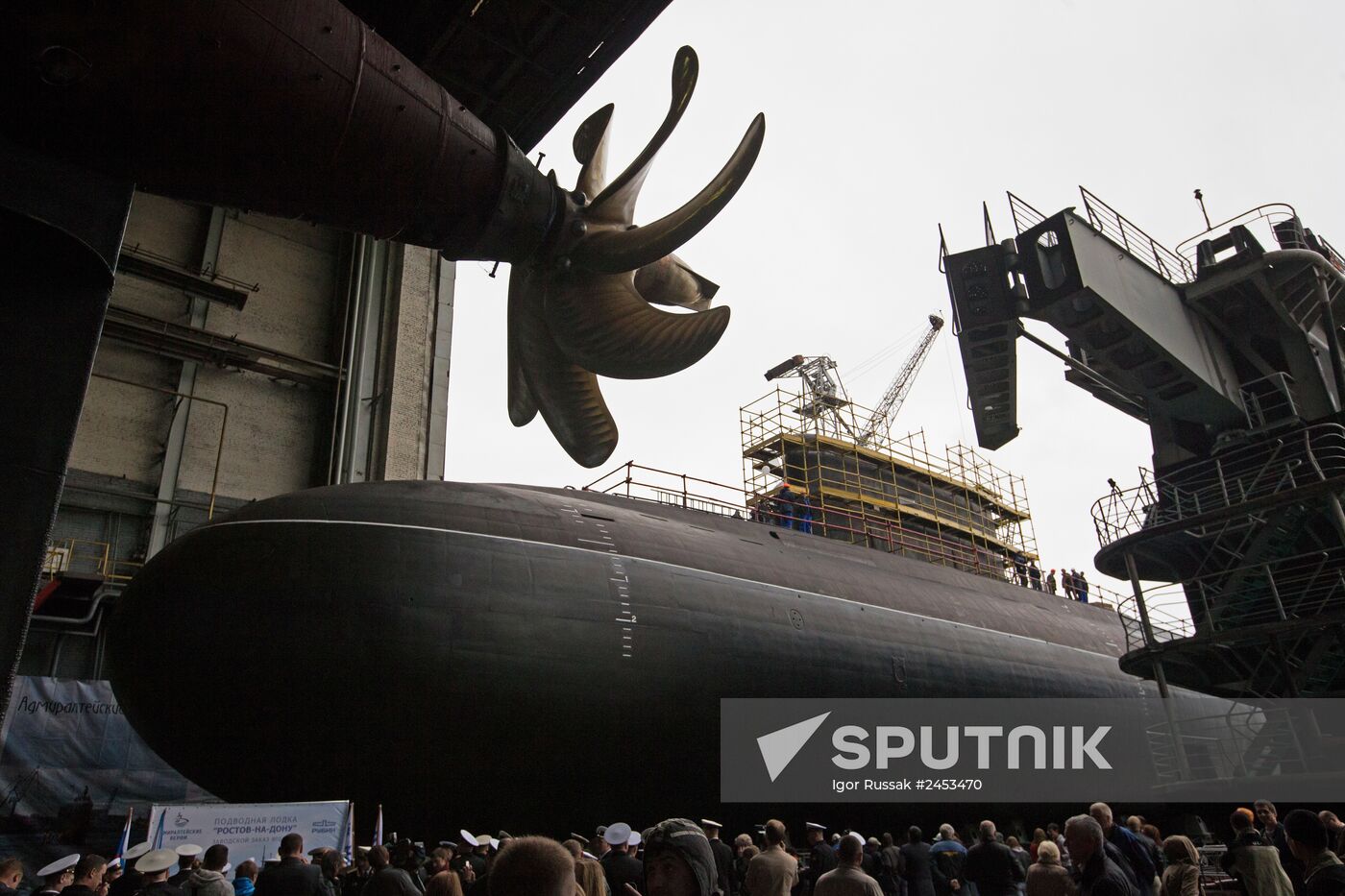 Diesel and electric submarine Rostov-on-Don launched