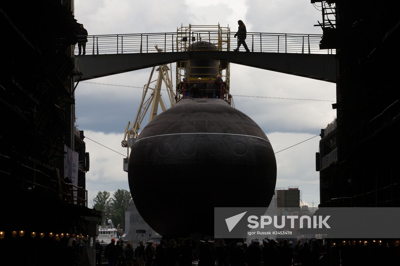 Diesel and electric submarine Rostov-on-Don launched