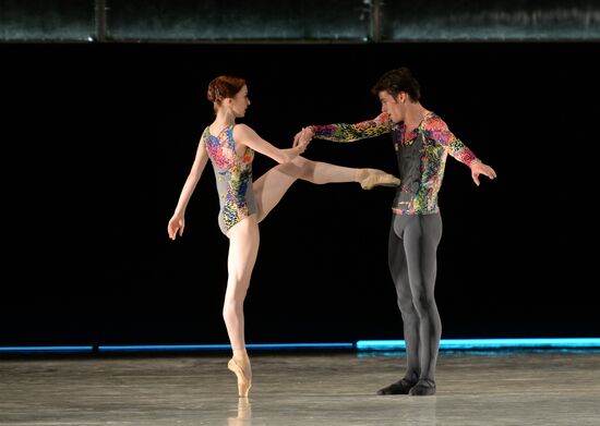Dress rehearsal of Tsvetodelika ballet in Yekaterinburg
