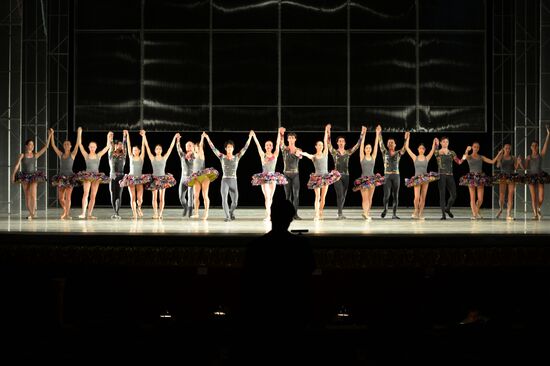 Dress rehearsal of Tsvetodelika ballet in Yekaterinburg