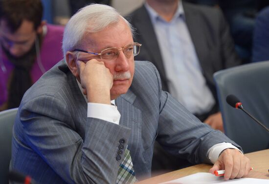 Round table on priorities for governments of Donetsk and Lugansk people's republics