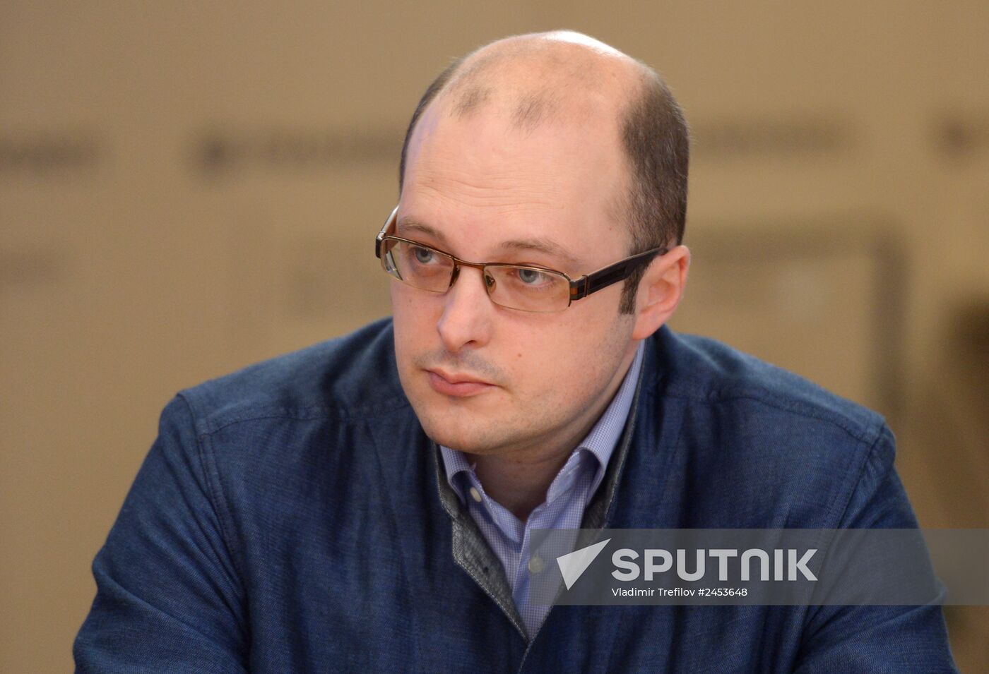 Round table on priorities for governments of Donetsk and Lugansk people's republics